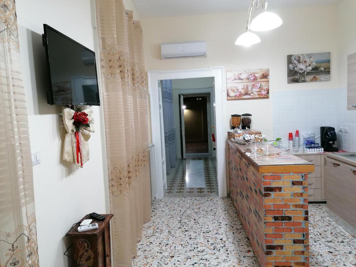 B&B Renella กาแซร์ตา ภายนอก รูปภาพ